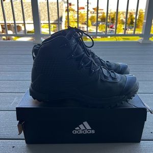 Mens Under Armour Black Hiking Boots - Size 10